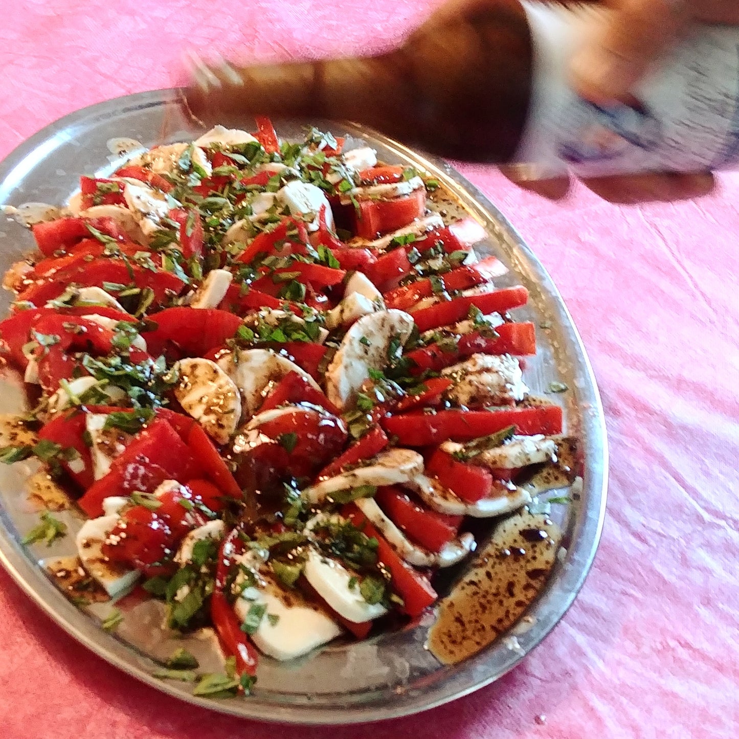 Plated Caprese salad on a pink tablecloth. A beautiful fresh mozzarella, tomato & basil Italian dish drizzled with tossed with Chef Tim's Sweet Balsamic Vinaigrette salad dressing and marinade. Made with 7 natural Ingredients and is Gluten Free & Cholesterol Free & No MSG
Makes a Great as a Gift for people who love to cook and desire to eat healthy, and/or gluten free. Made in USA.
"Shake, Shake, Shake. Don't Refrigerate"©
